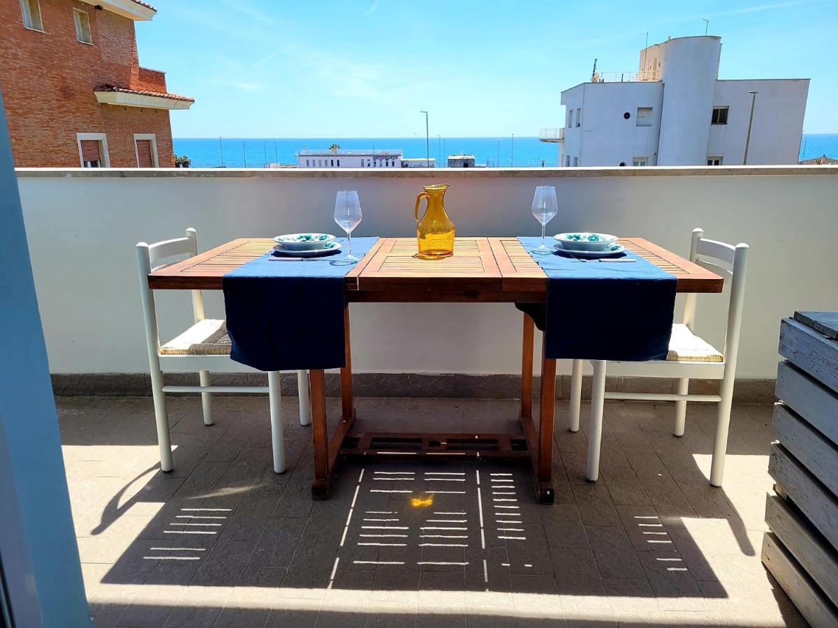 Brezza di Mare Apartment Lido di Ostia Exterior foto