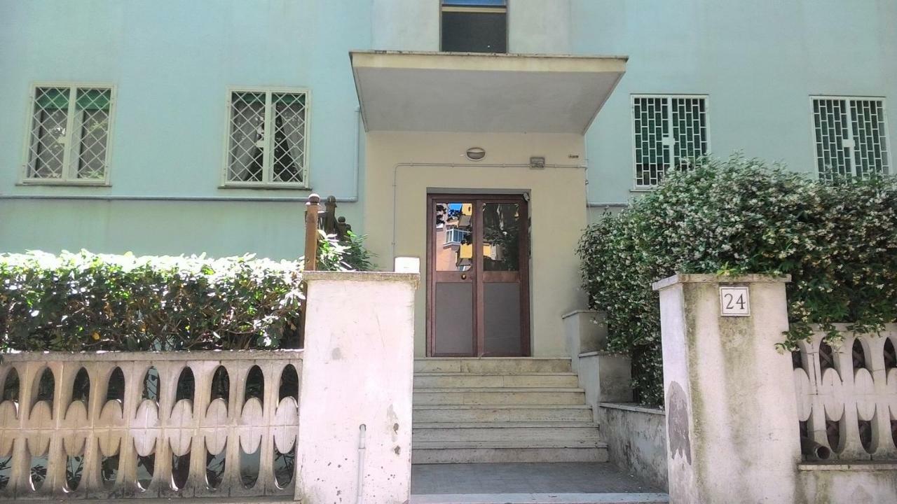 Brezza di Mare Apartment Lido di Ostia Exterior foto