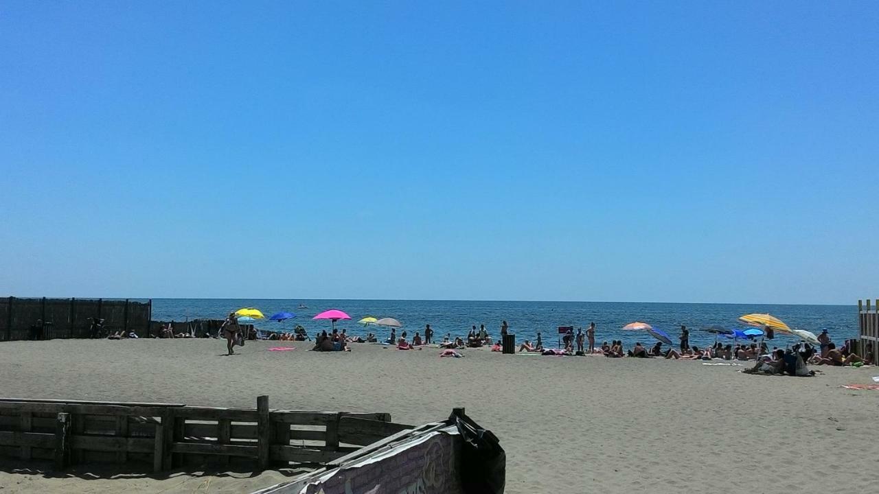 Brezza di Mare Apartment Lido di Ostia Exterior foto