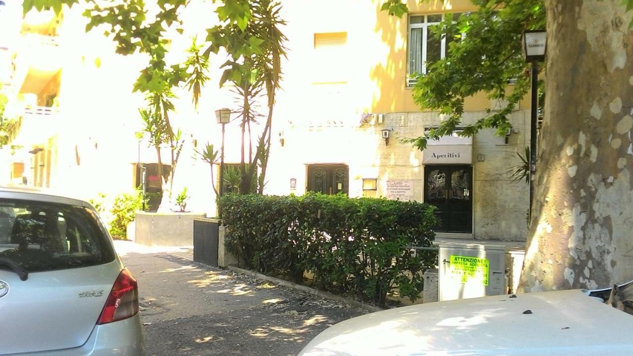 Brezza di Mare Apartment Lido di Ostia Exterior foto