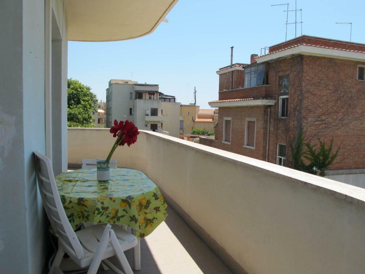 Brezza di Mare Apartment Lido di Ostia Exterior foto
