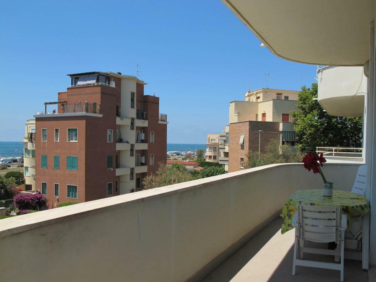 Brezza di Mare Apartment Lido di Ostia Exterior foto