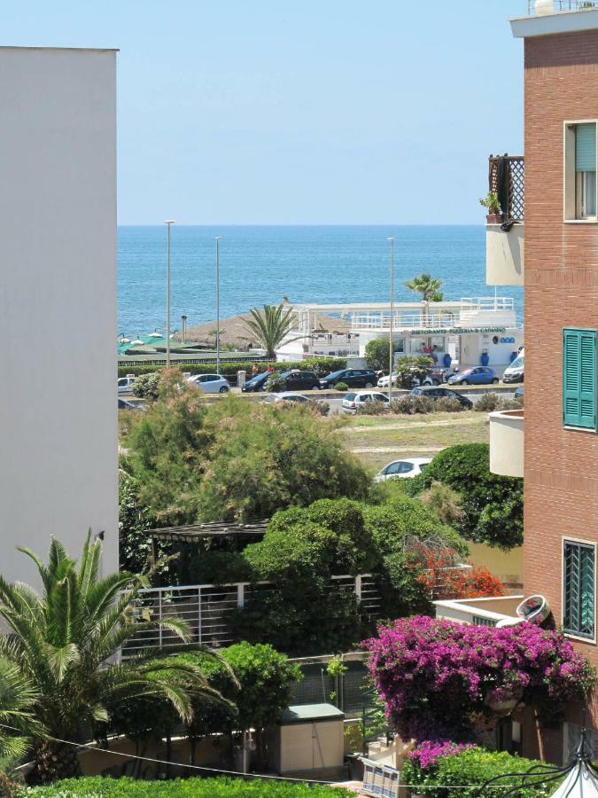 Brezza di Mare Apartment Lido di Ostia Exterior foto